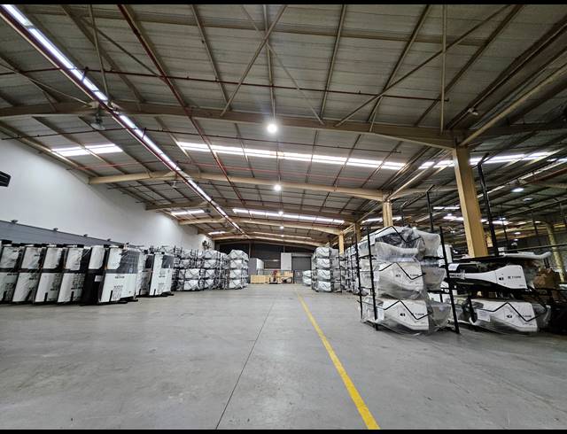 6,242M² WAREHOUSE TO LET IN RANDJESPARK